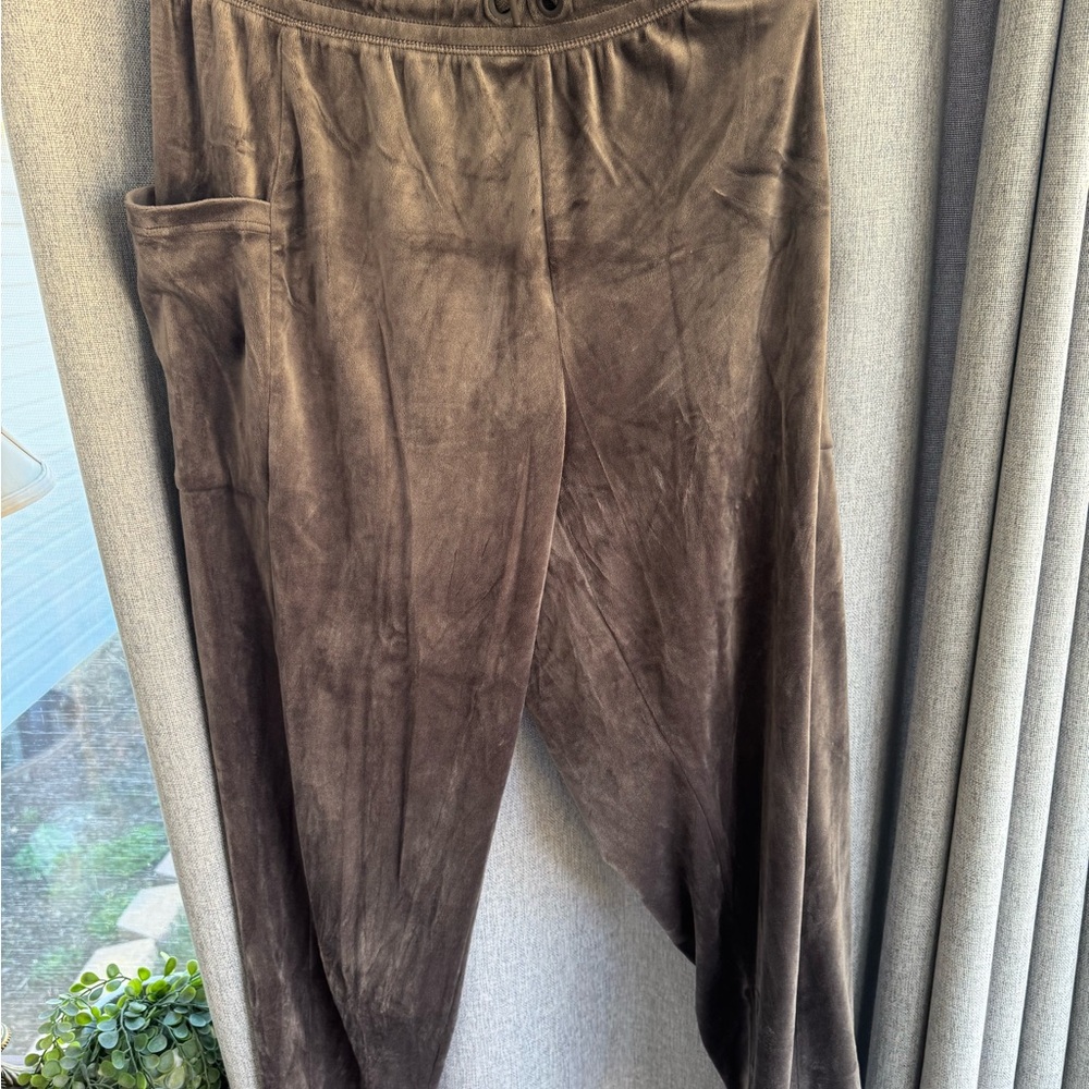 Offline by Aerie Velour Matching Set - Picture 2 of 6